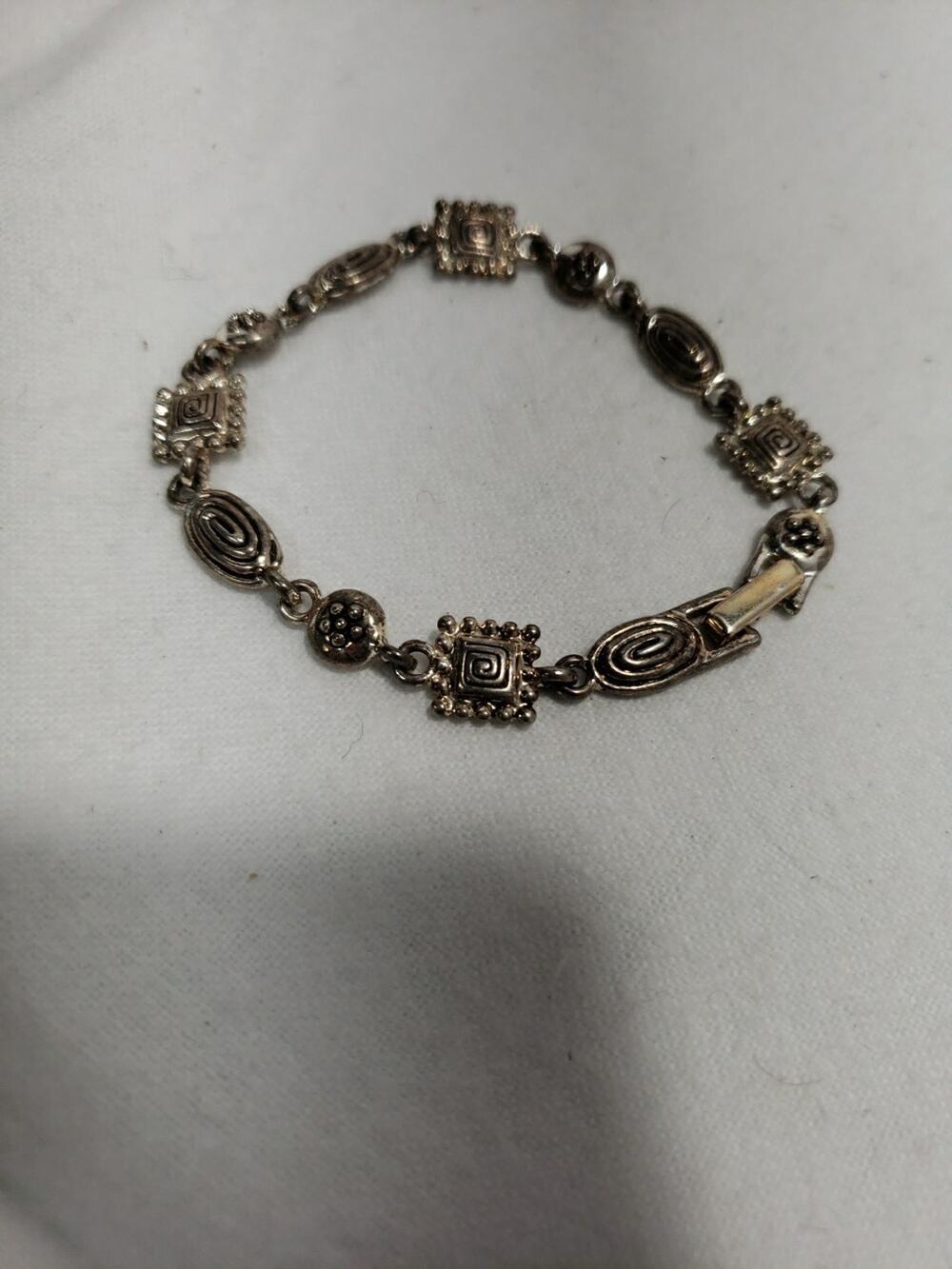 Napier Bracelet Silver Tone Signed Vintage Abstract Modern Y2K Geometric 6 3/4